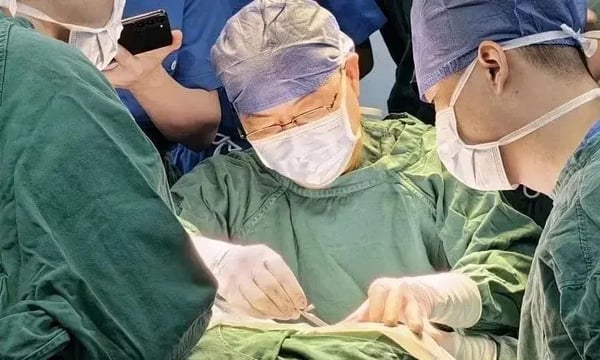 国内首例科利耳Osia 2骨传导植入式听力系统手术在博鳌超级医院成功完成