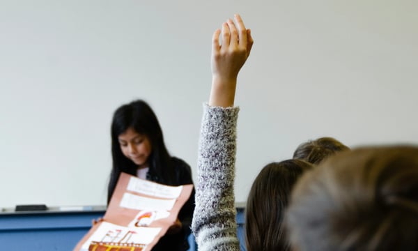 坦诚地说“我不明白为什么”