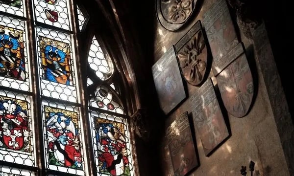 ”我是技术总监，我确实答不出那么多技术细节”