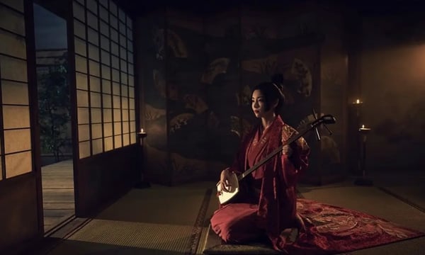 在《幕府将军》里面贡献大胆演出的向理佑香的最新访问