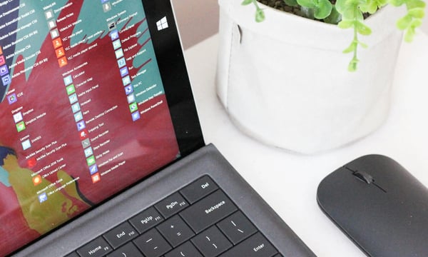 自動搜尋Filmora.exe並執行的方法：使用es.exe與VBScript