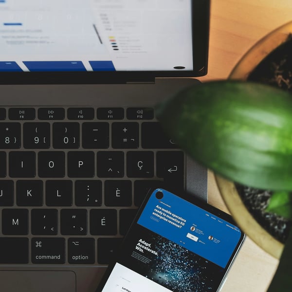 📣  不仅仅是邮件 ——也把 Newsletter 发送到 Discord、Telegram、LINE