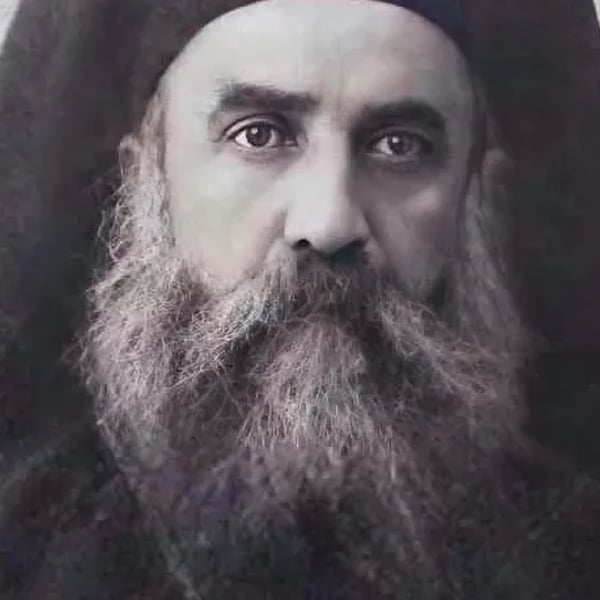 他是希腊近代最知名的圣人，可在世时却穷困潦倒、背负恶名