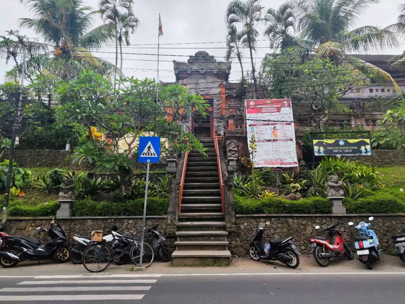 An image to describe post