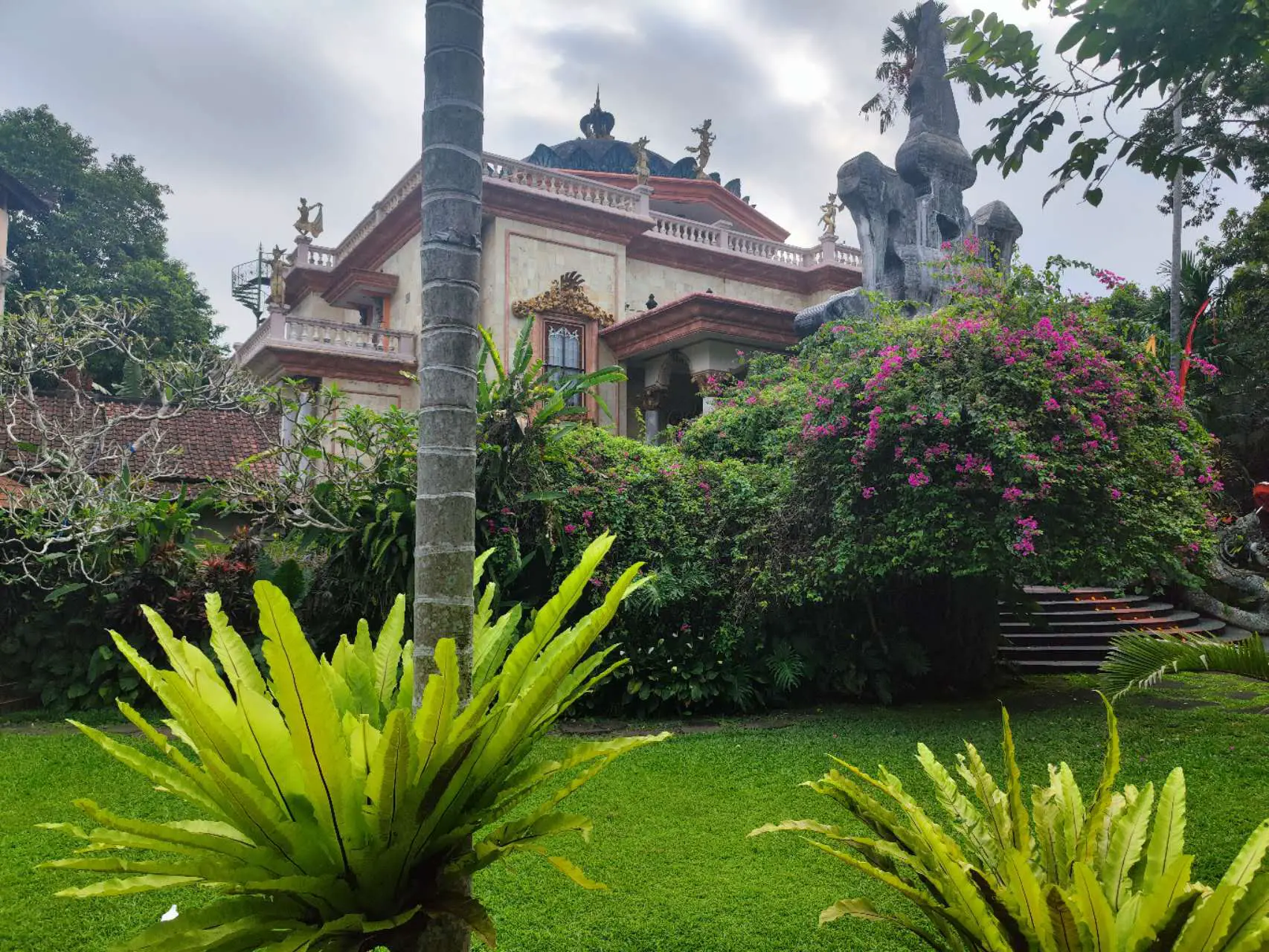 An image to describe post