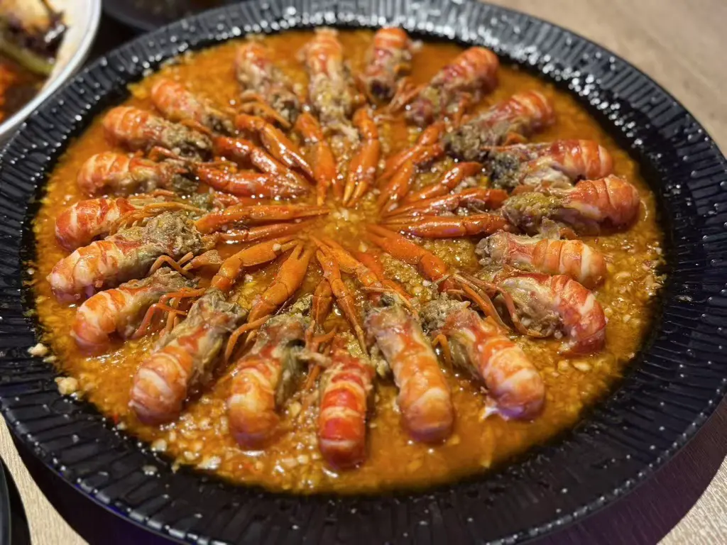 An image to describe post