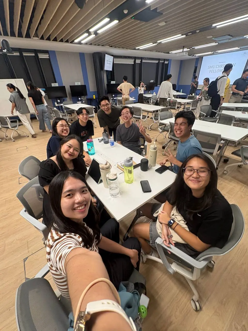 An image to describe post