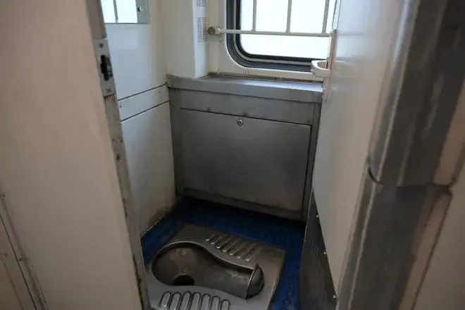 他们准备了10辆救护车，却说闷罐车里的乘客还不够热_https://www.izongheng.net_快讯_第7张