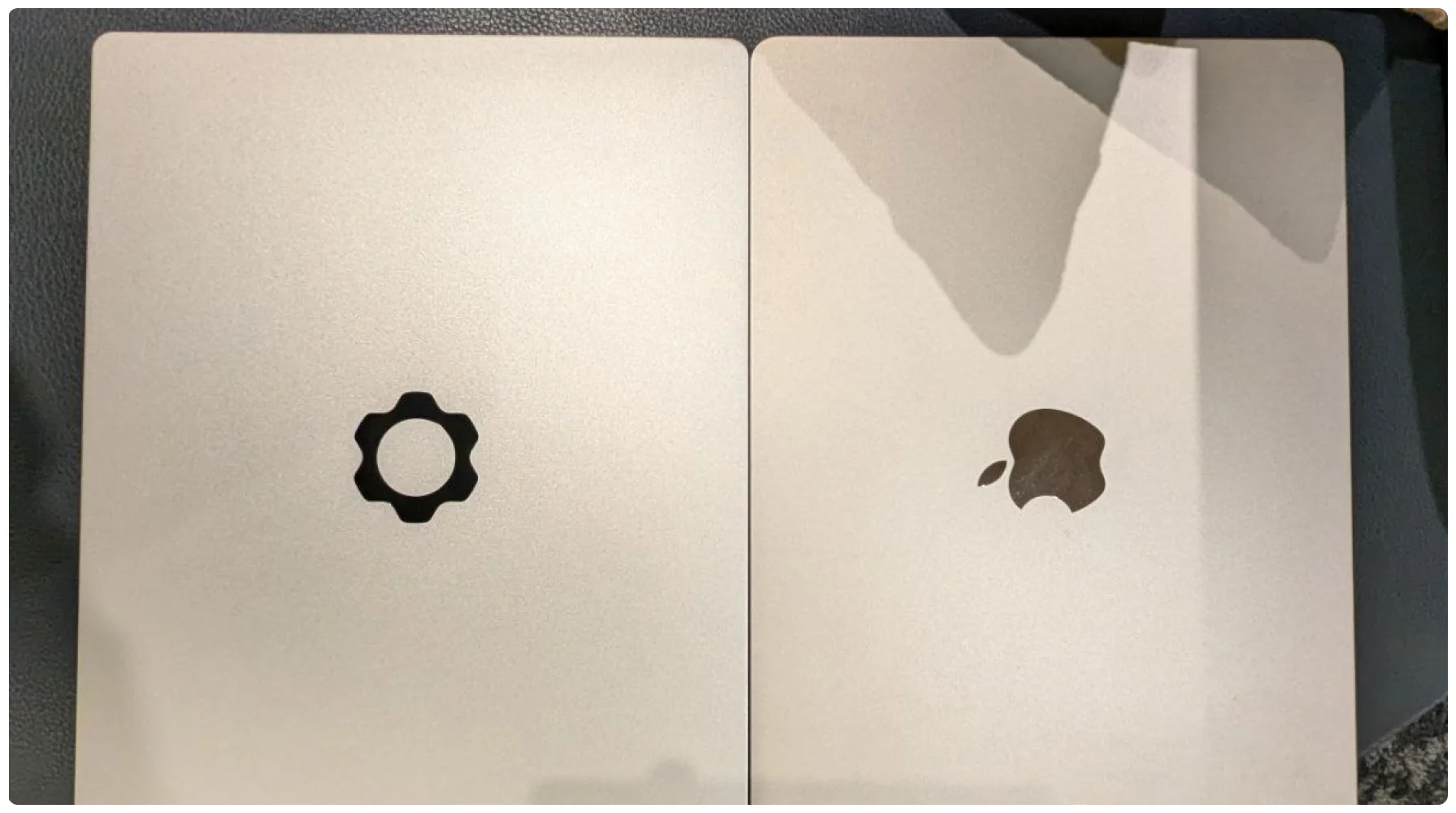 左 Framework，右 Macbook Air