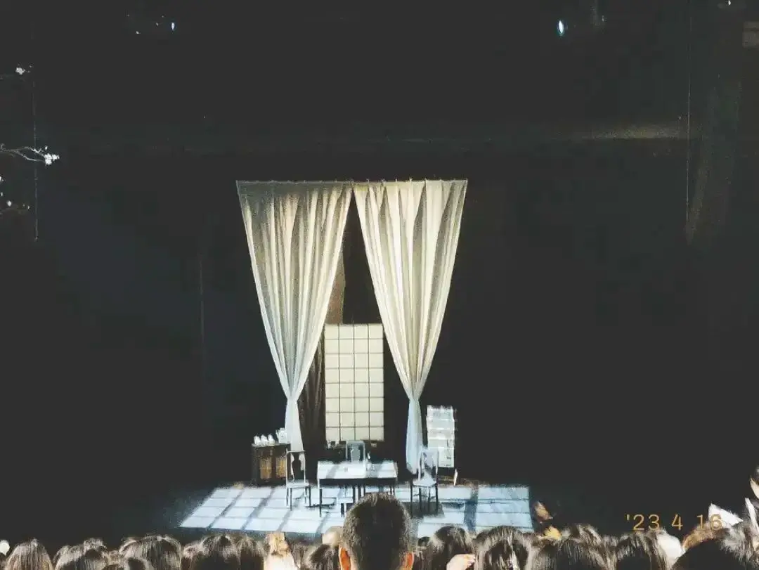 An image to describe post