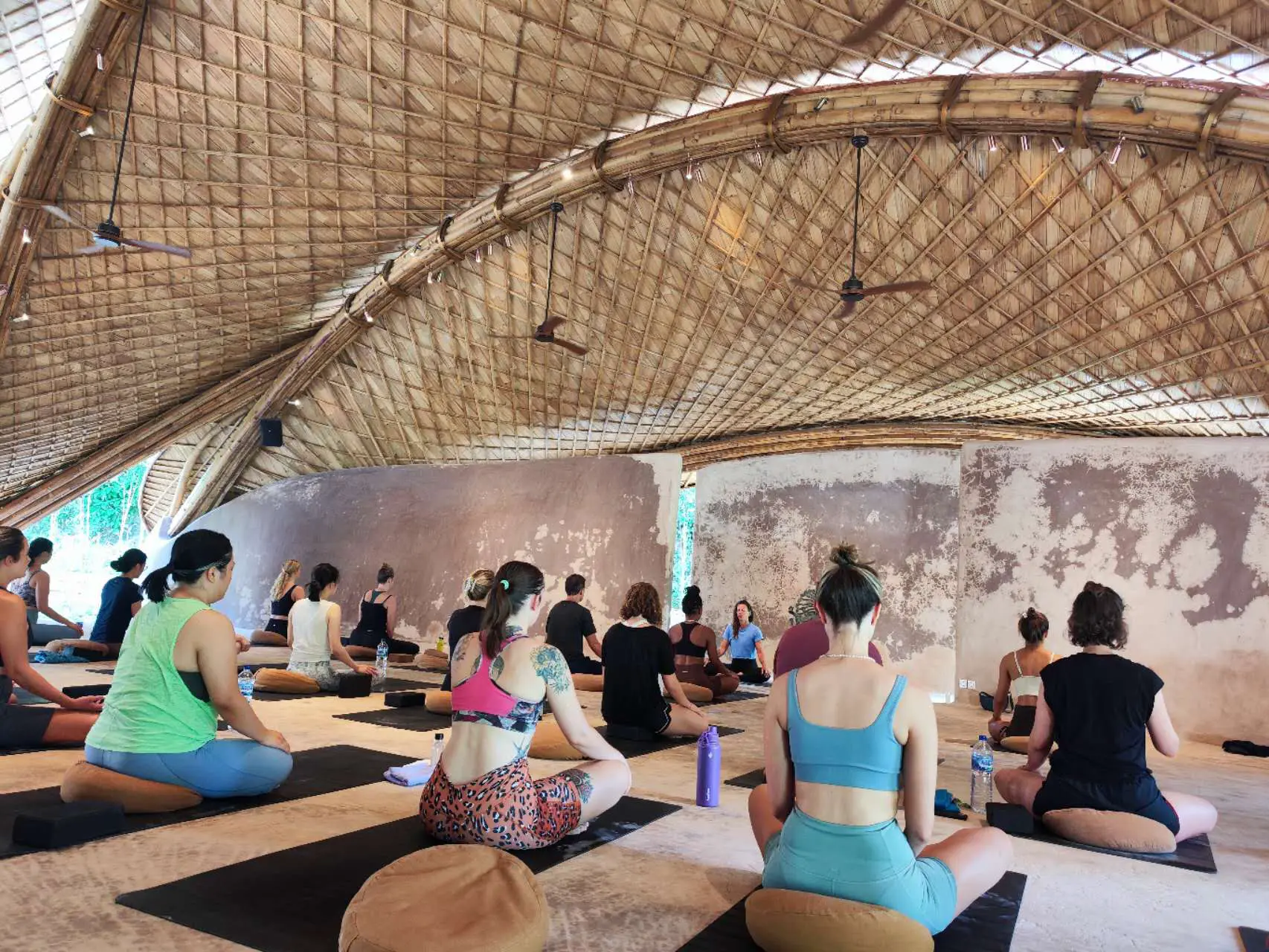 An image to describe post