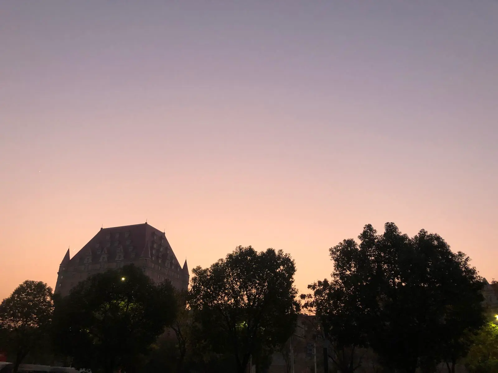 An image to describe post