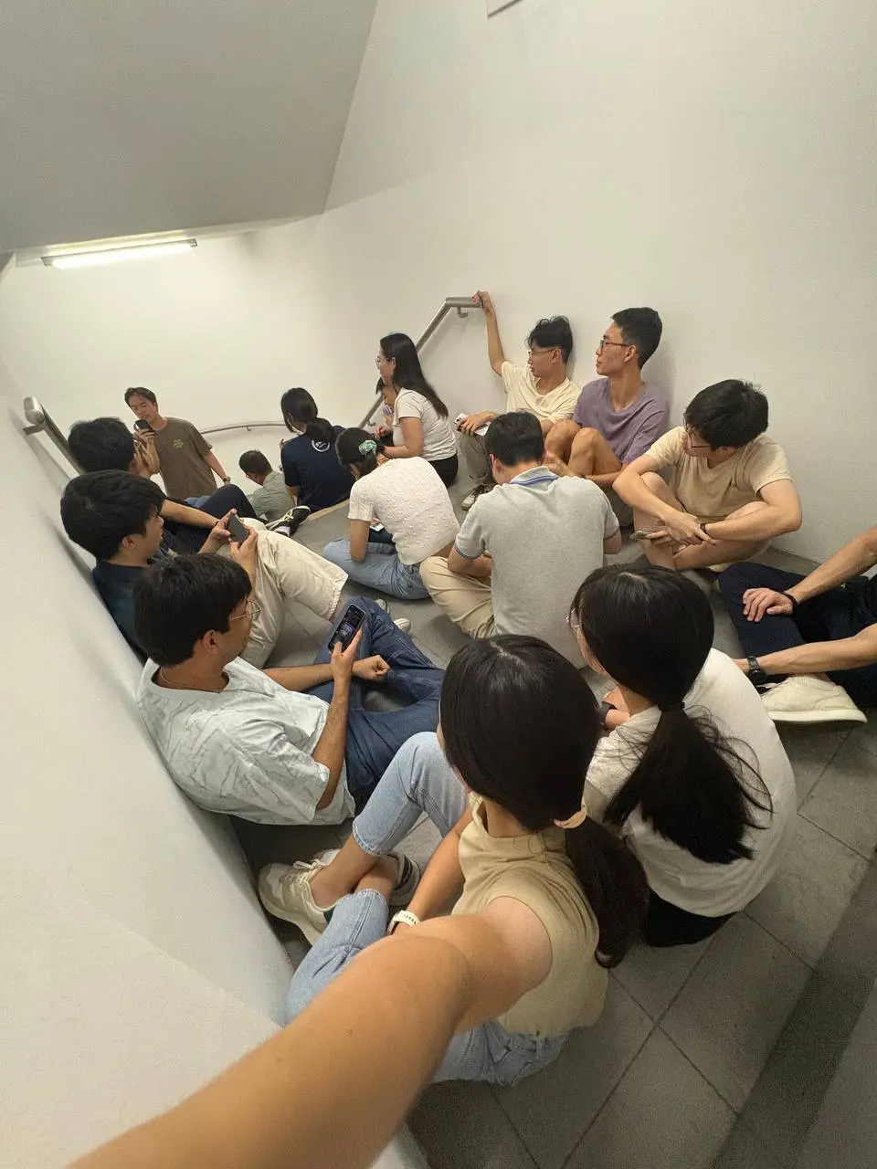 An image to describe post