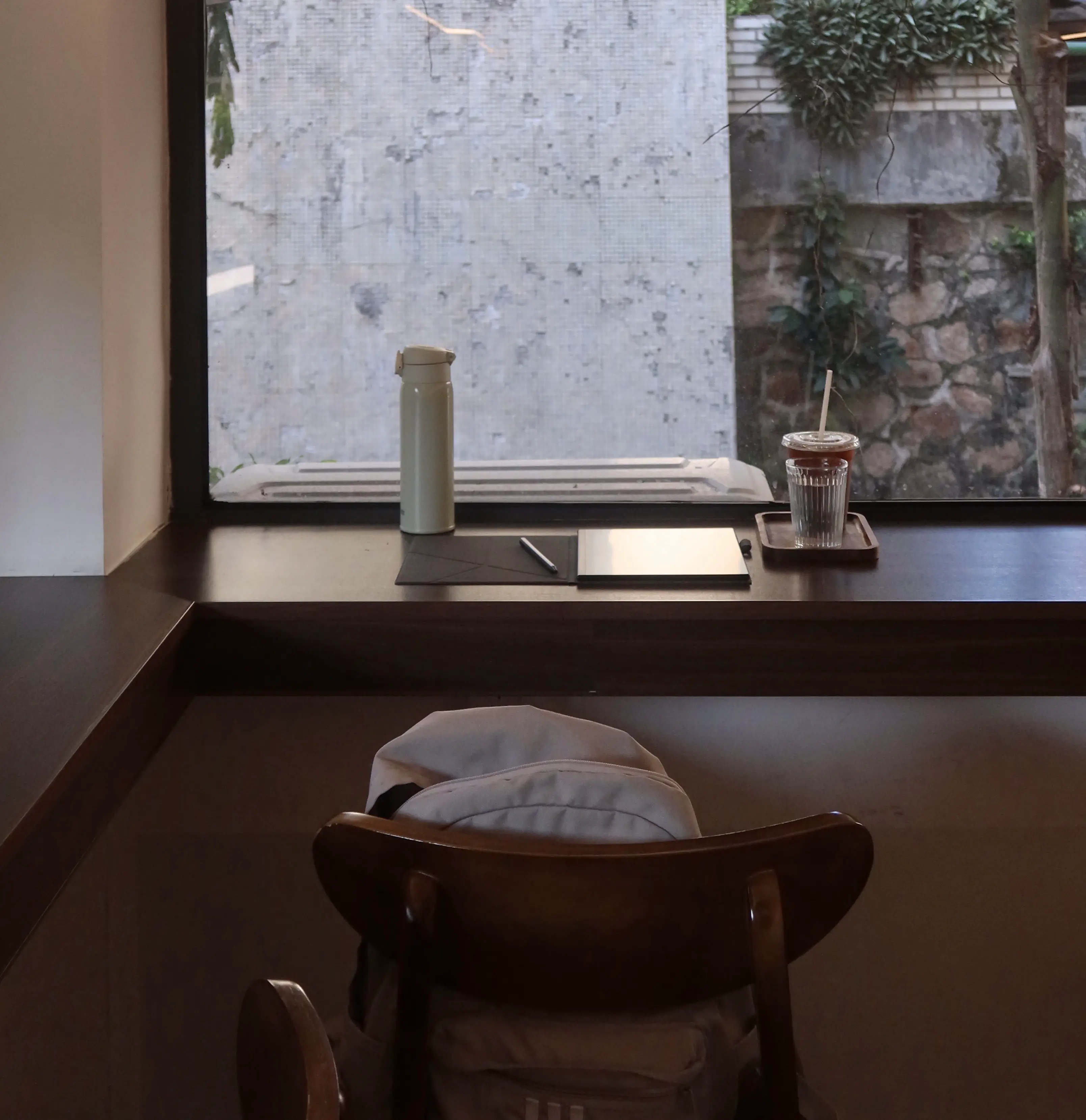 An image to describe post