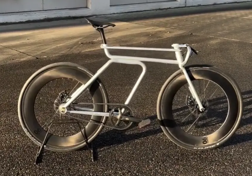 An image to describe post