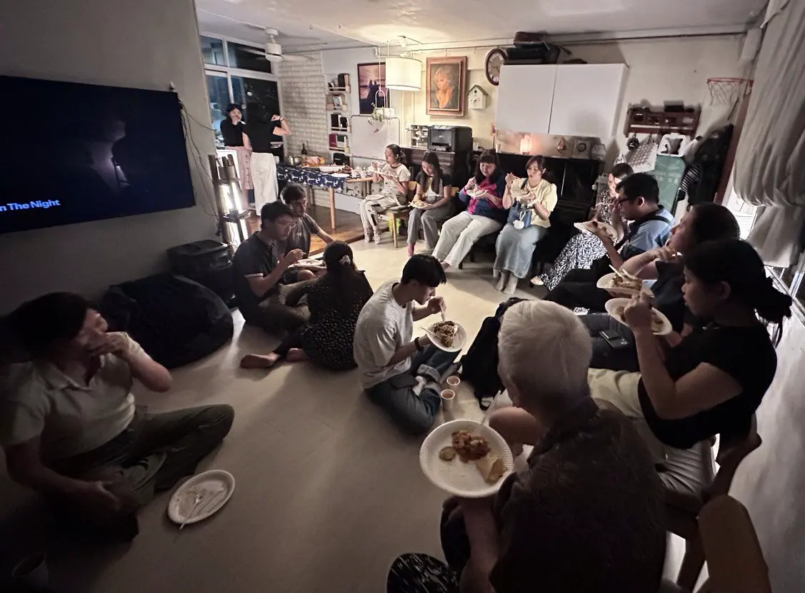 An image to describe post