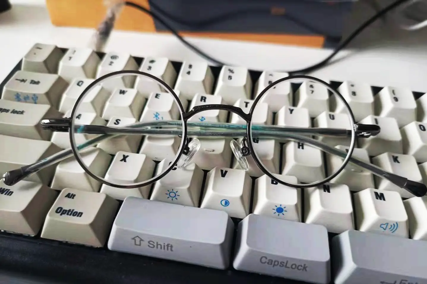 An image to describe post