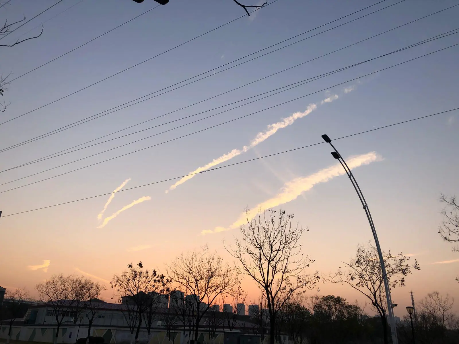 An image to describe post