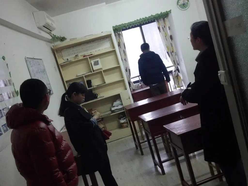 An image to describe post