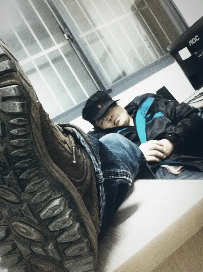 An image to describe post