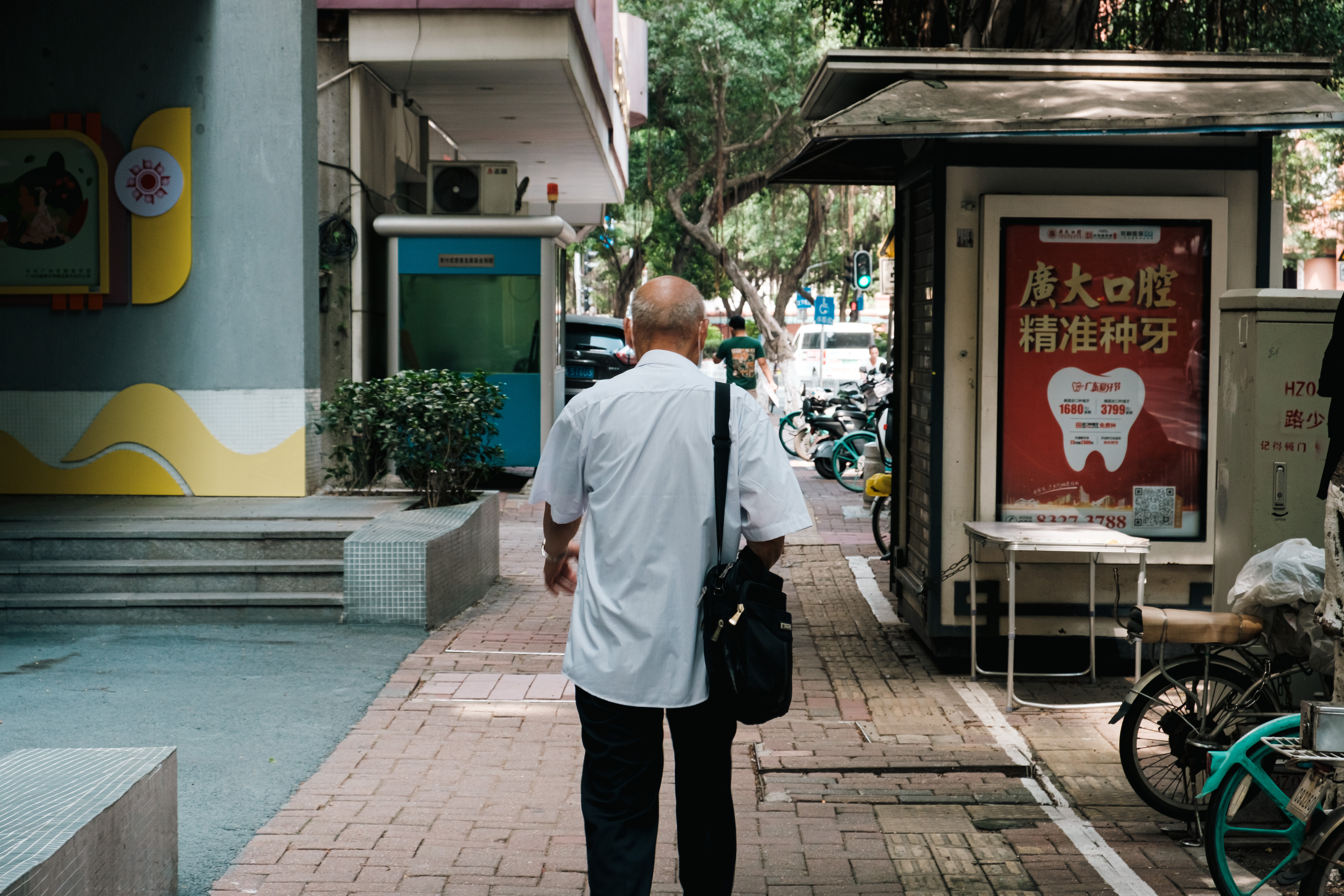 An image to describe post