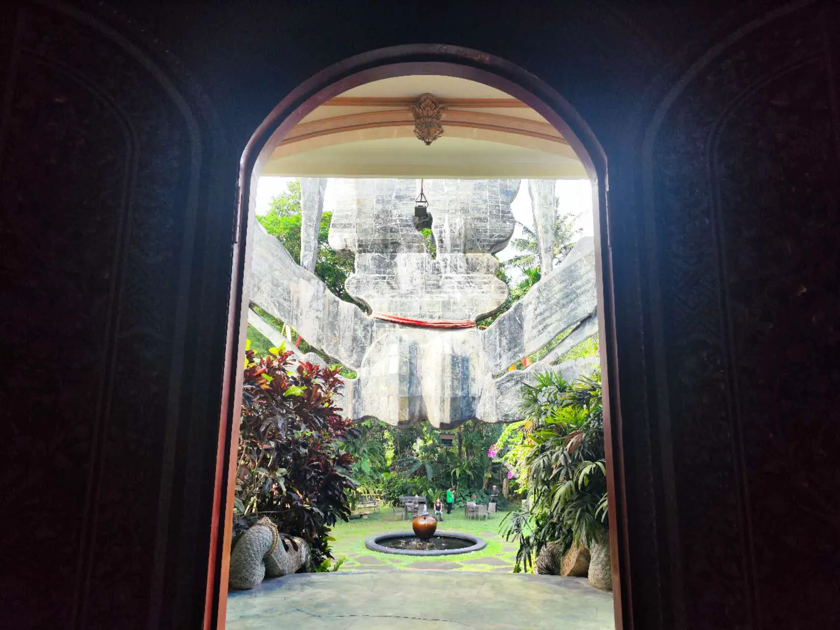 An image to describe post