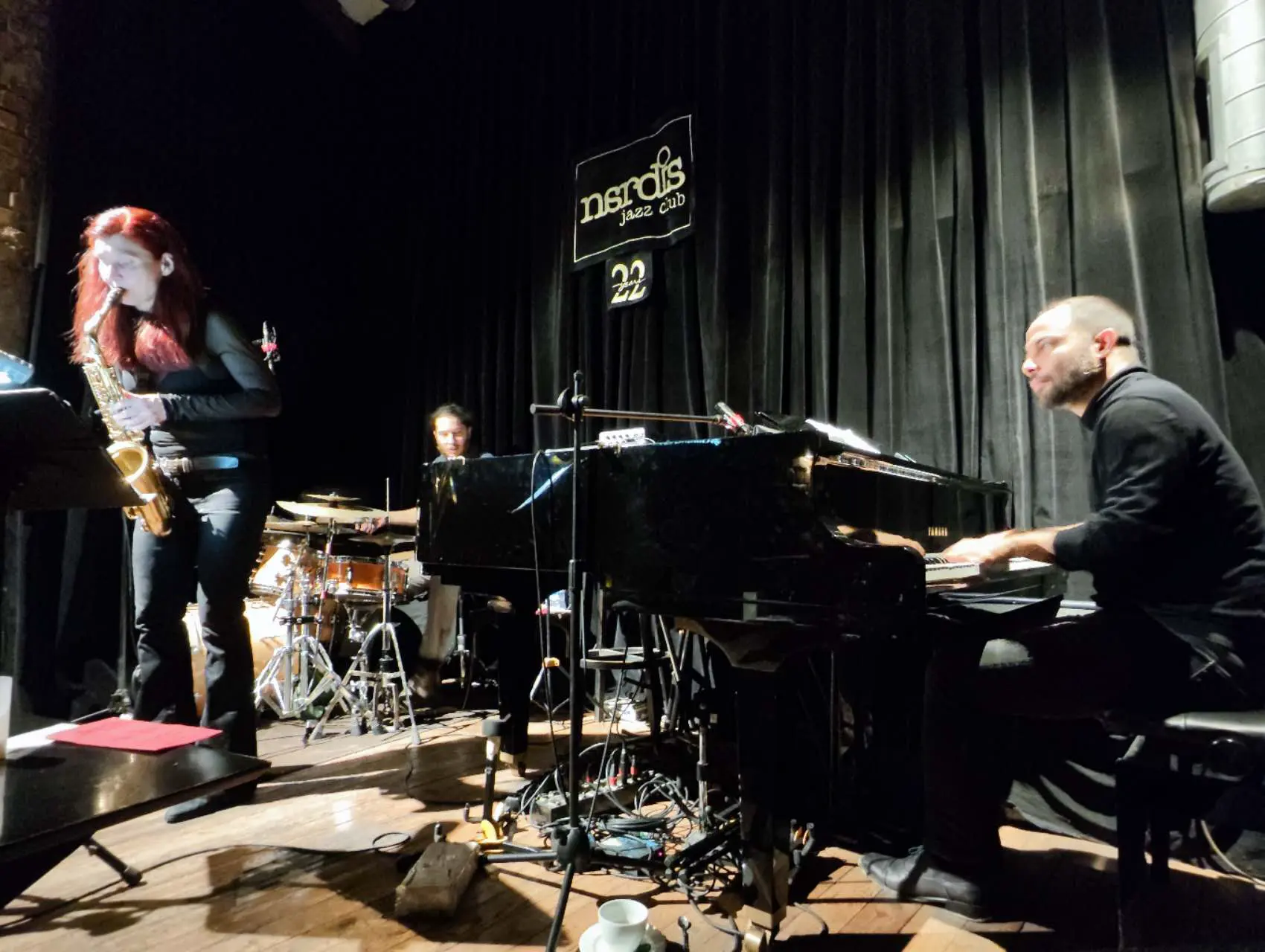 An image to describe post