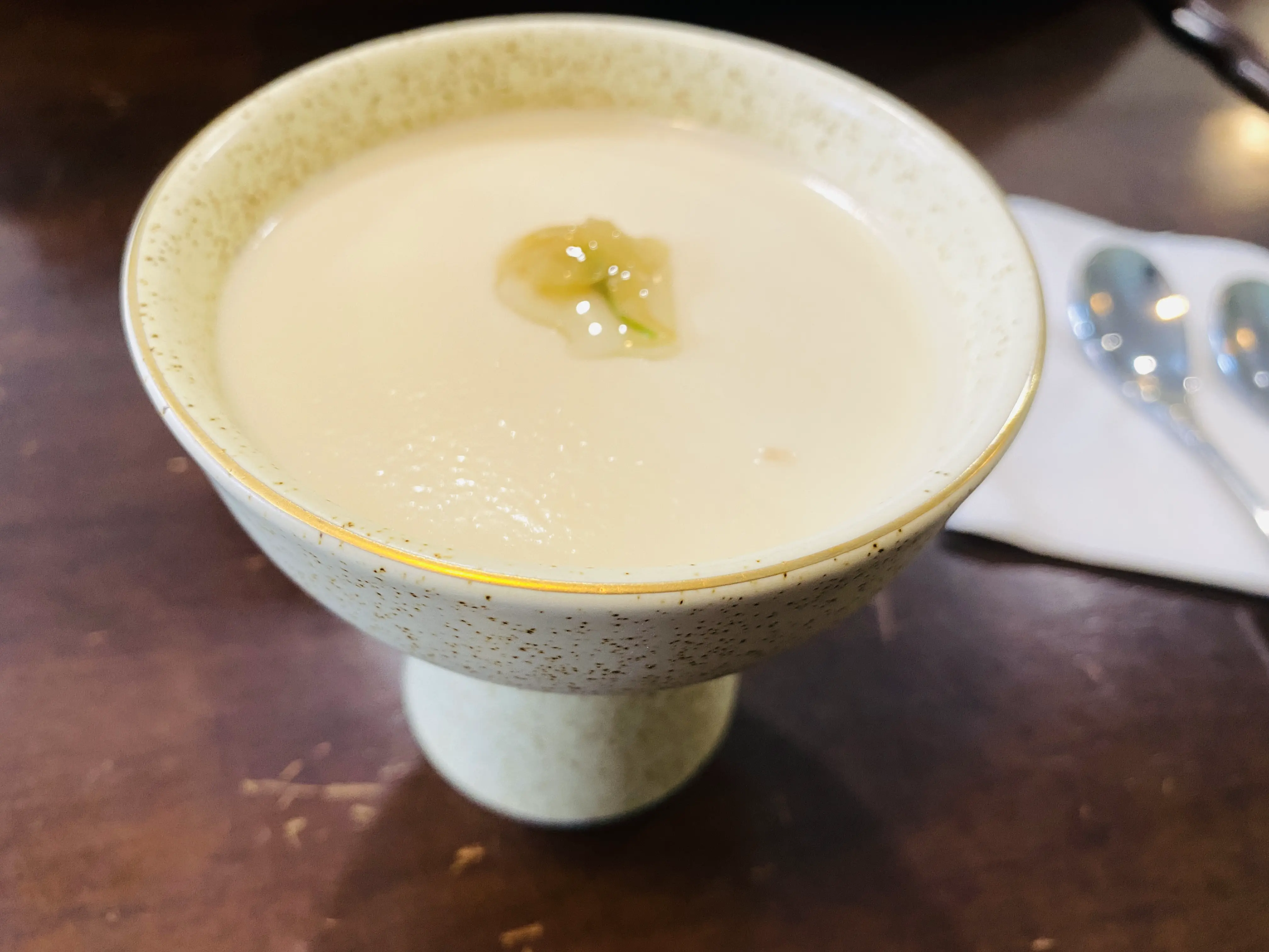 An image to describe post