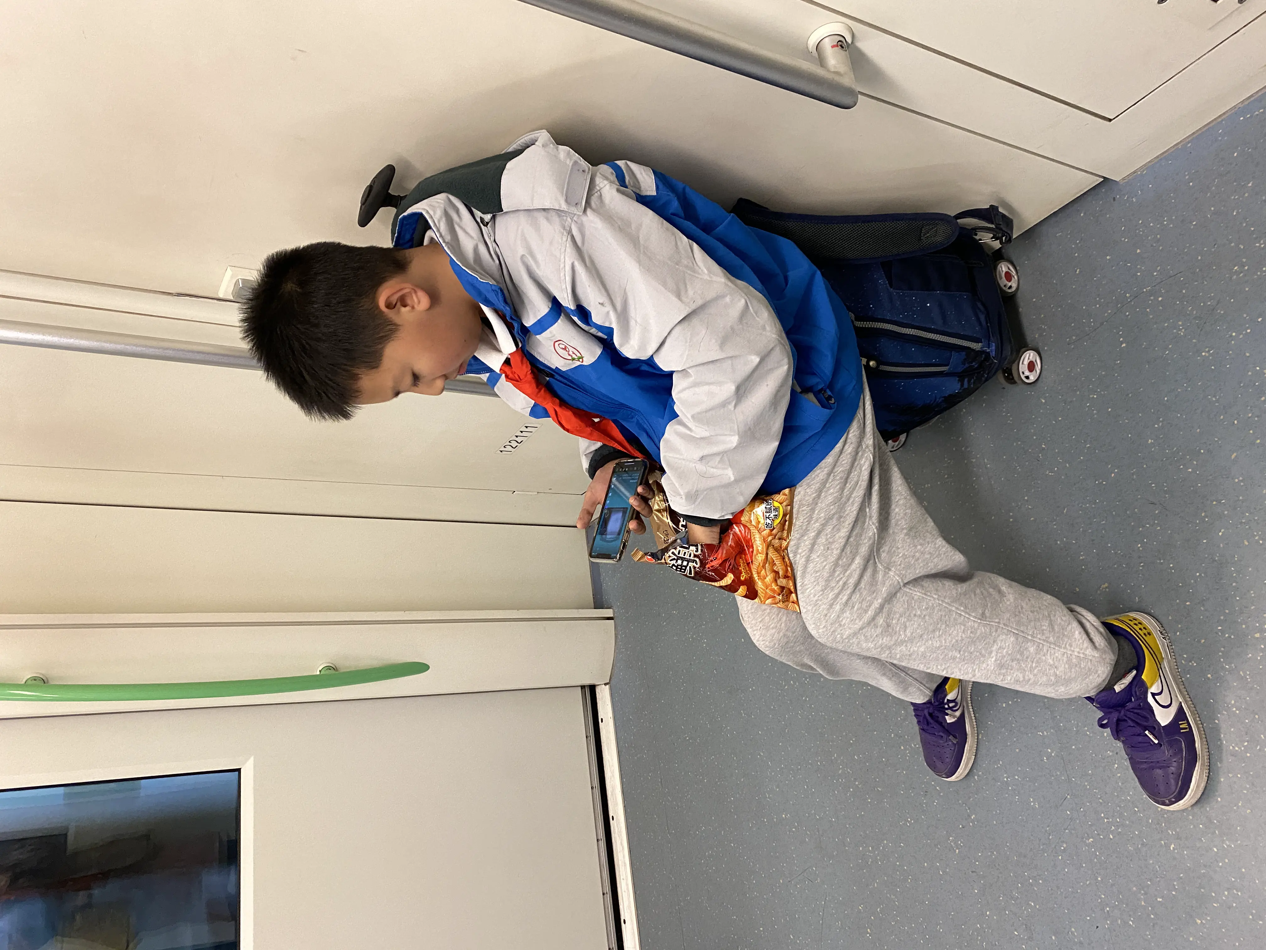 An image to describe post