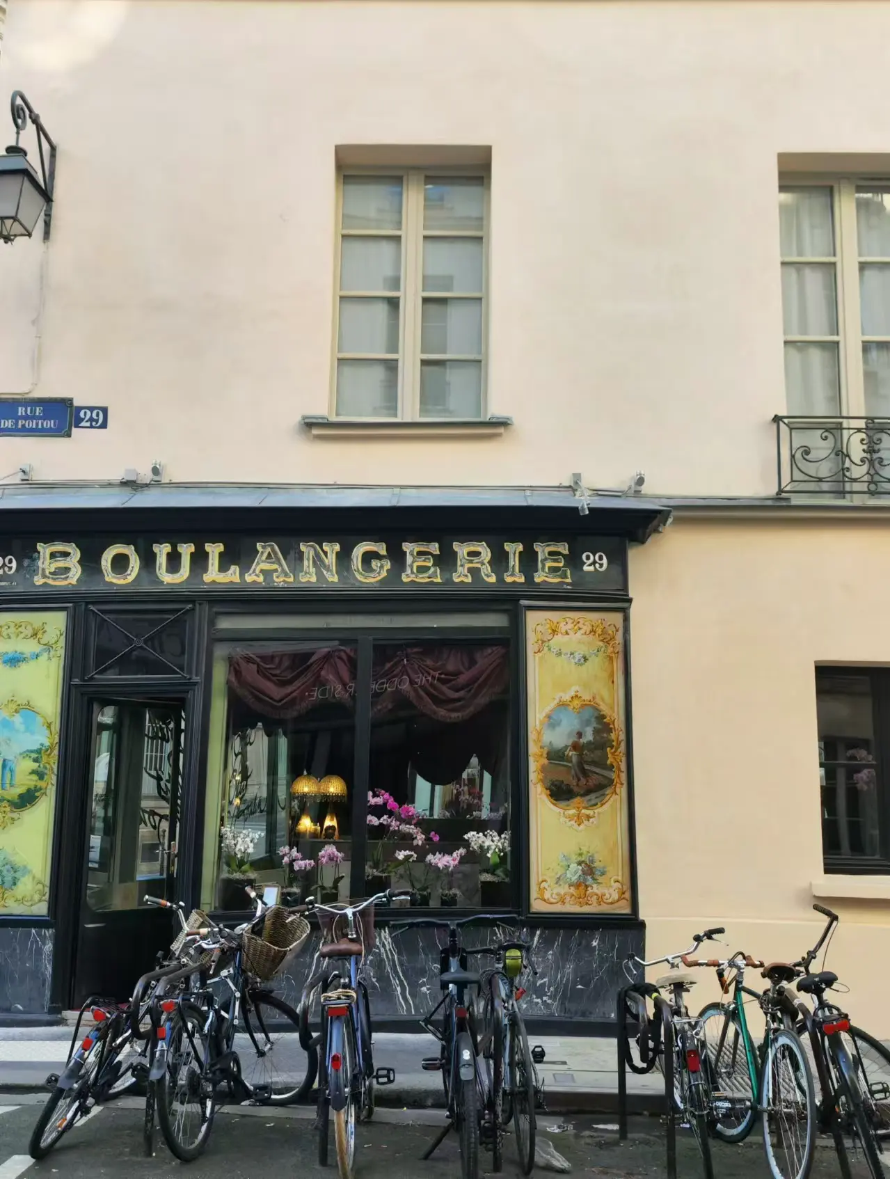 An image to describe post