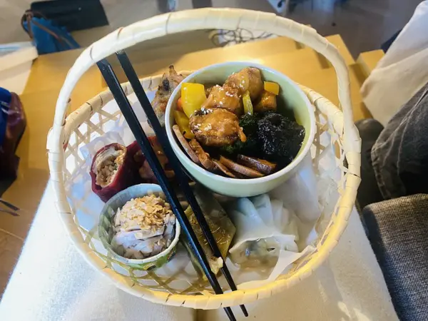 An image to describe post