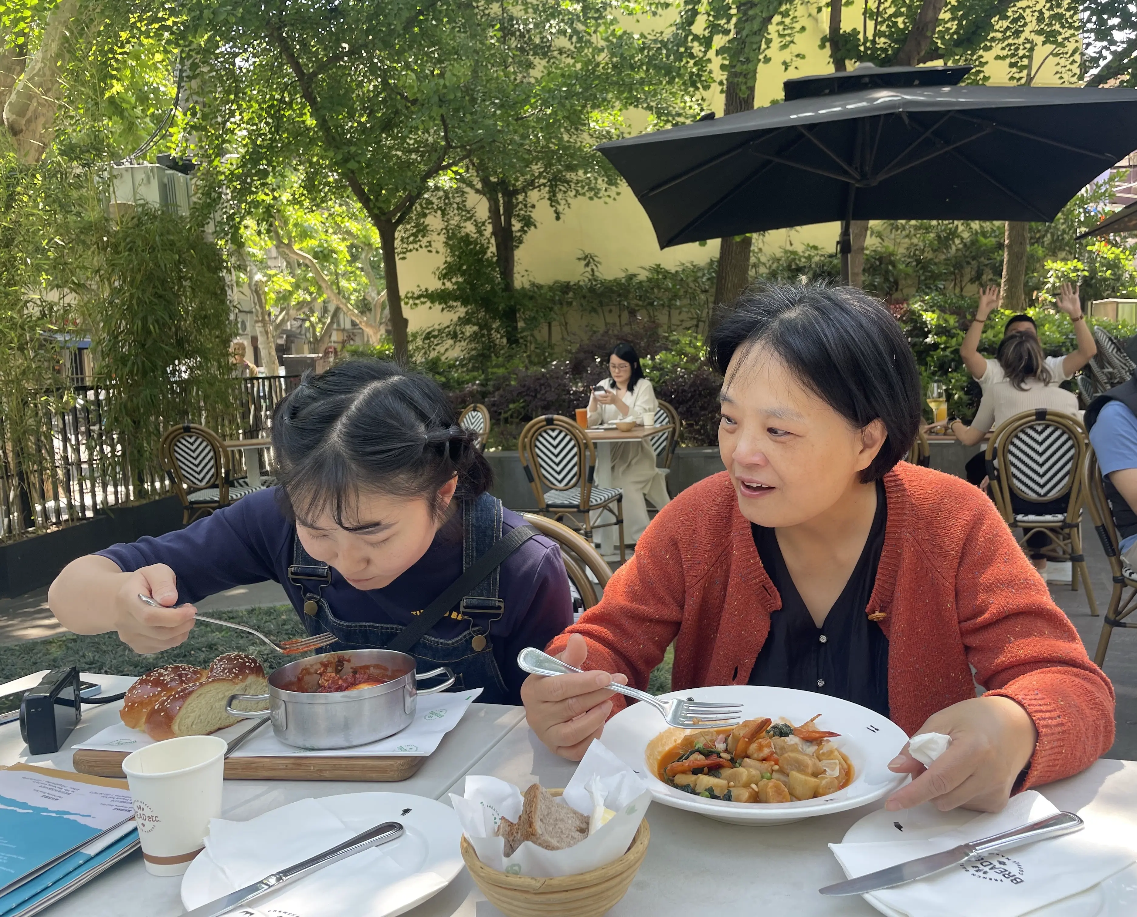 An image to describe post