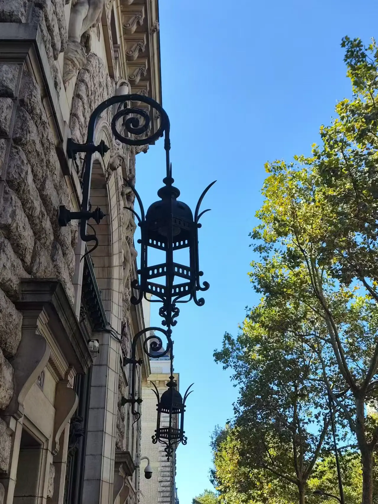 An image to describe post