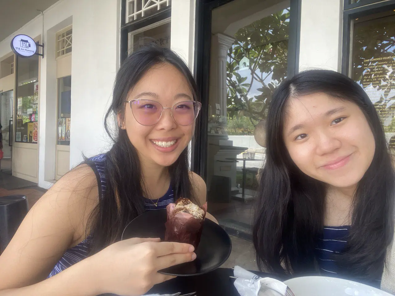 An image to describe post