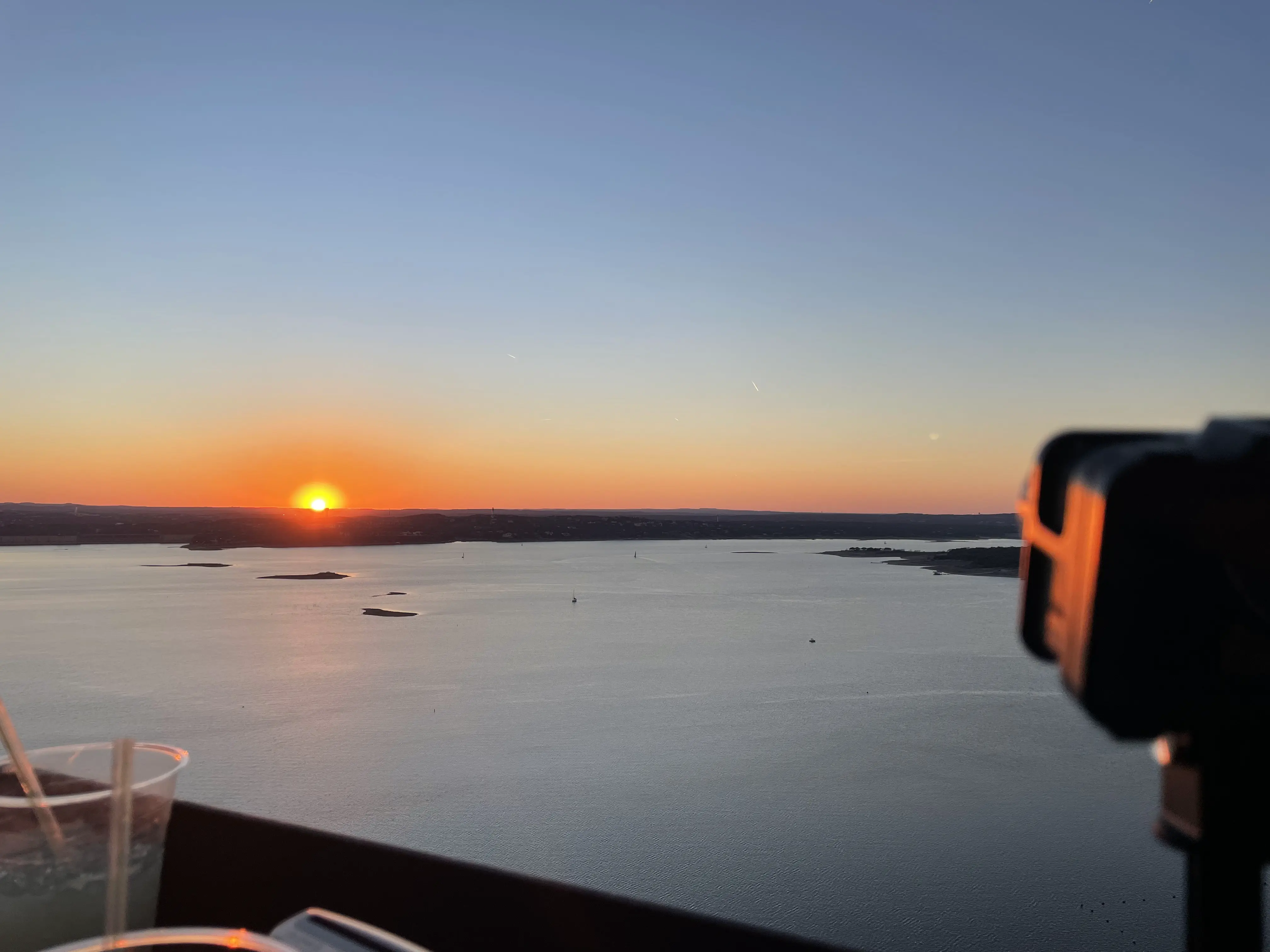 二零二二 生活在别处
