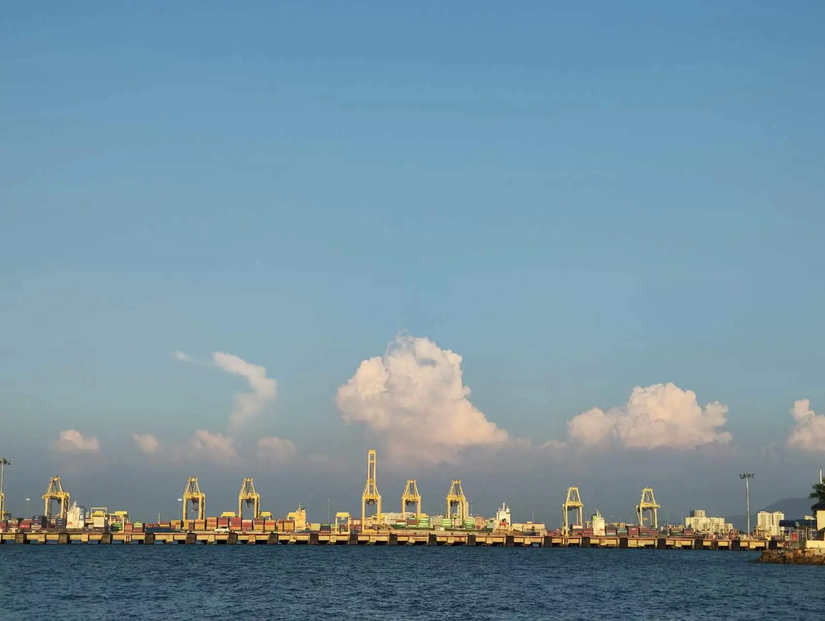 An image to describe post