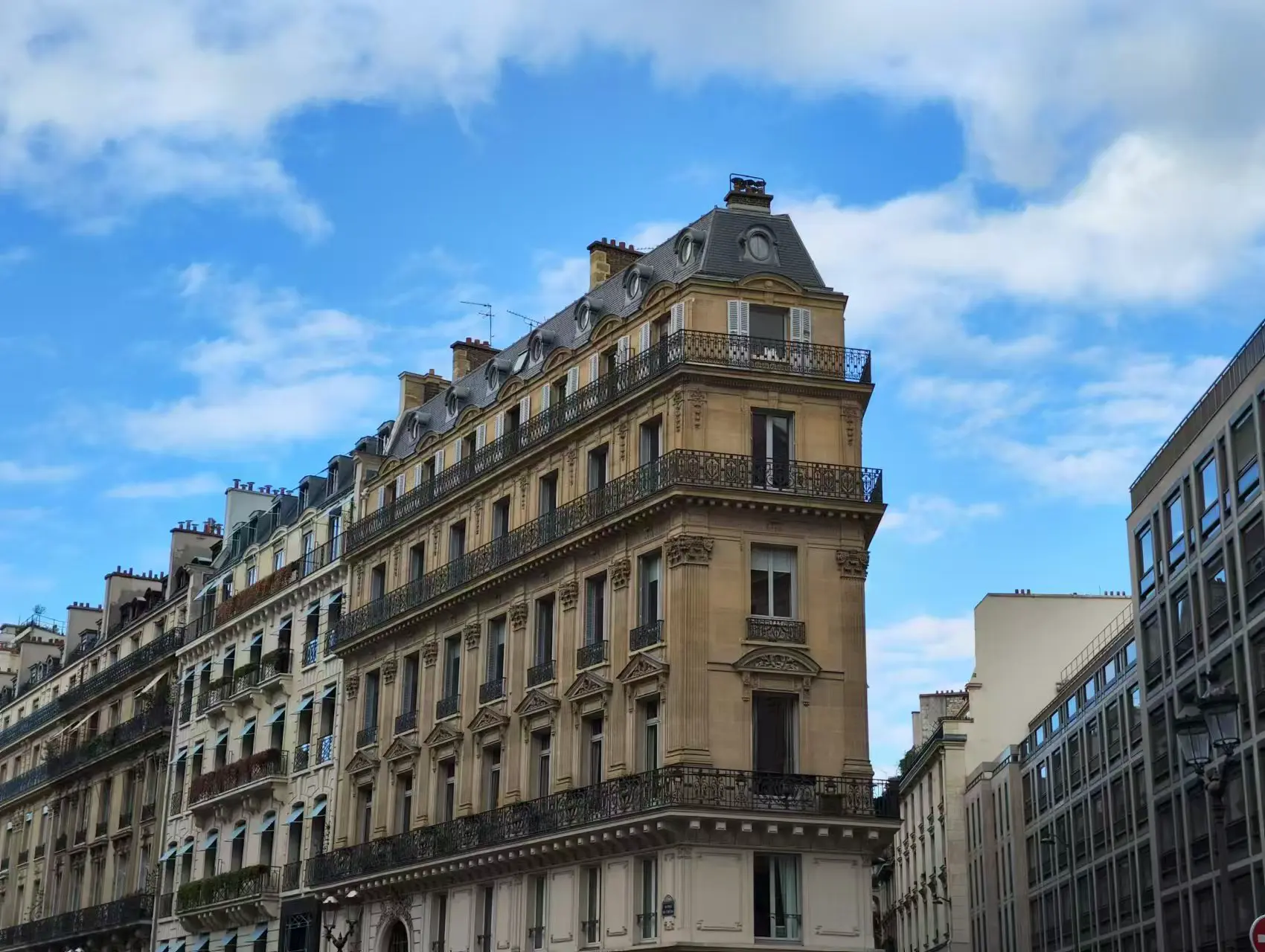 An image to describe post