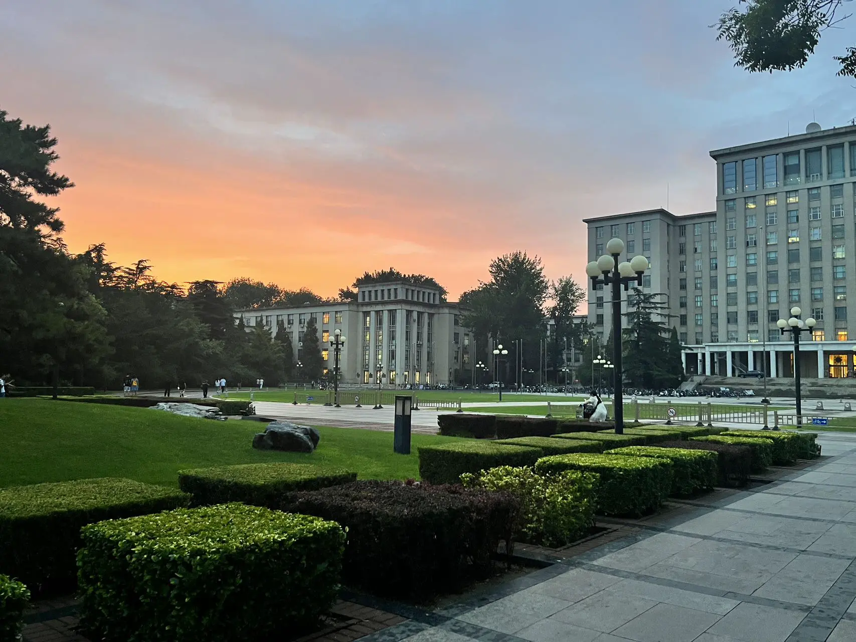 An image to describe post