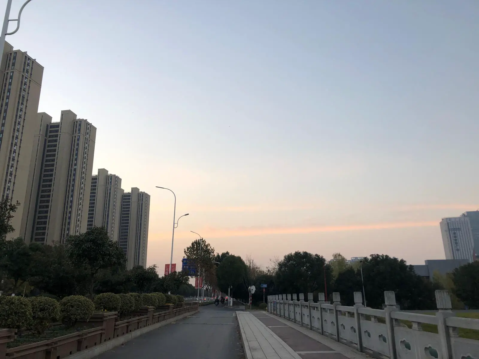 An image to describe post