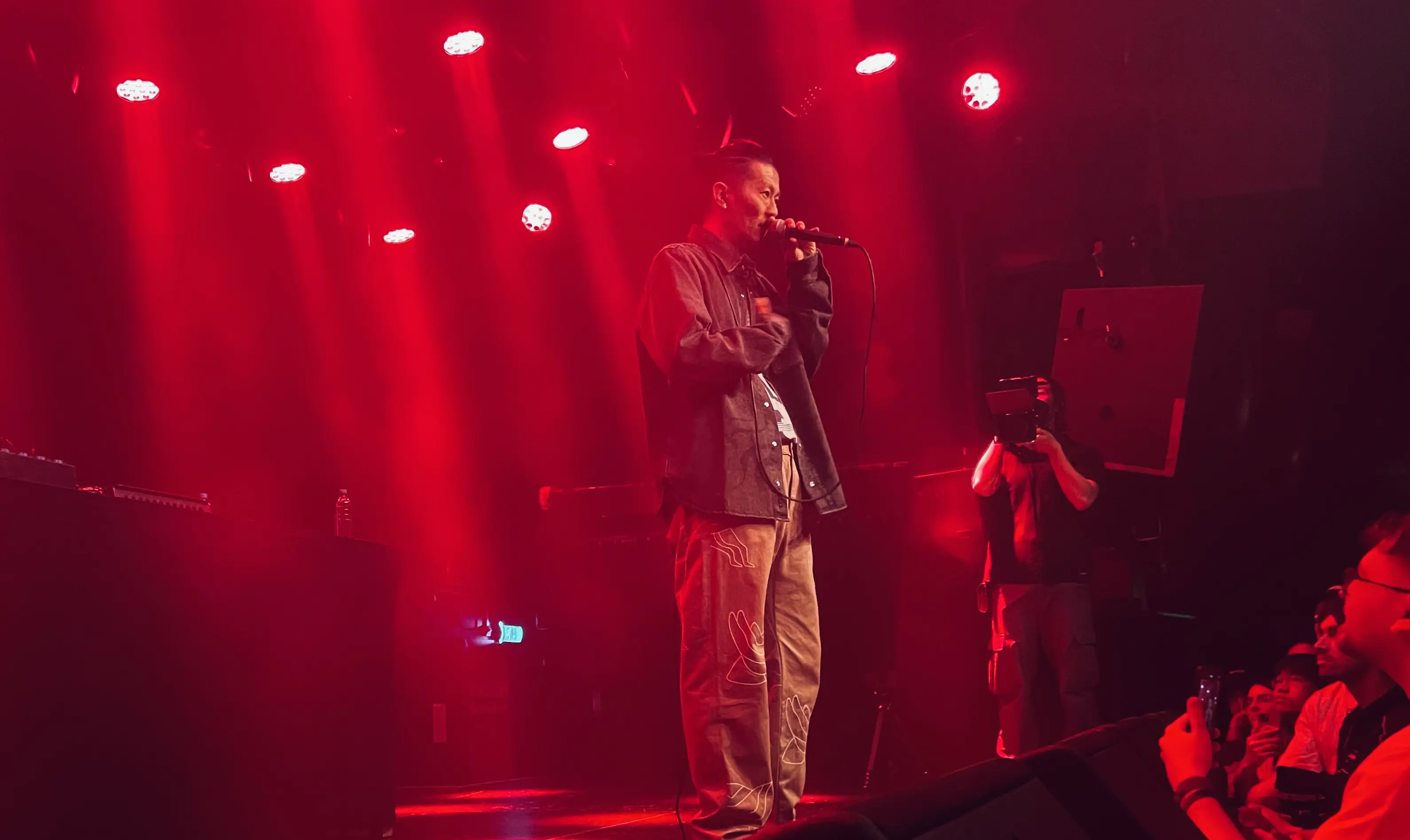 An image to describe post