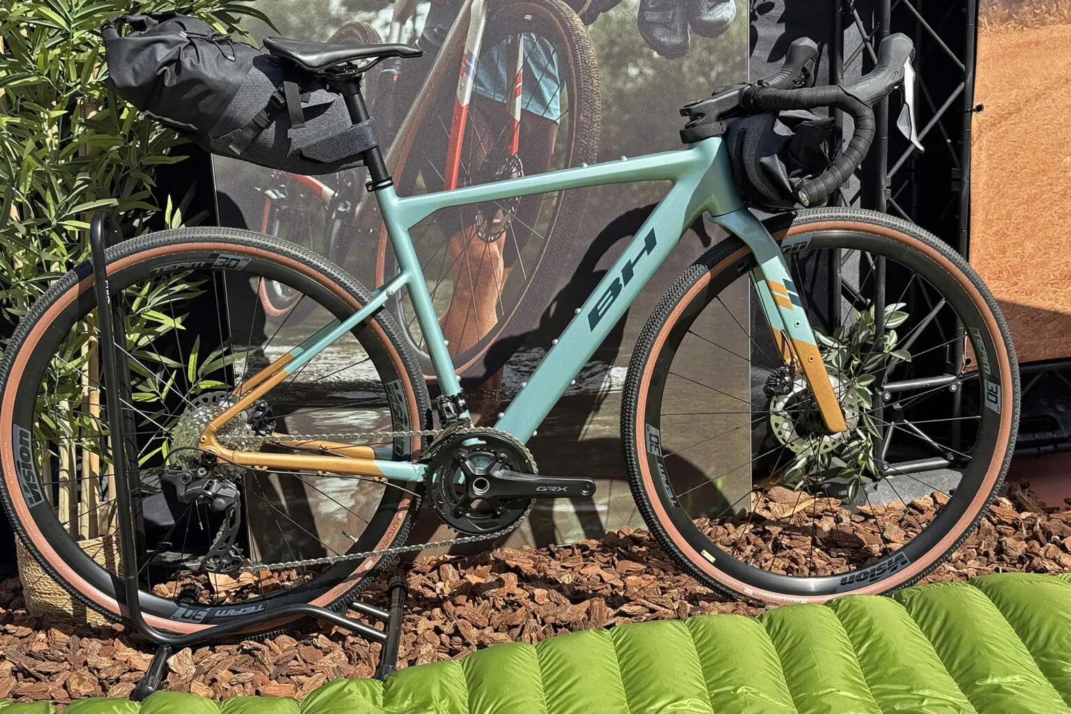 An image to describe post