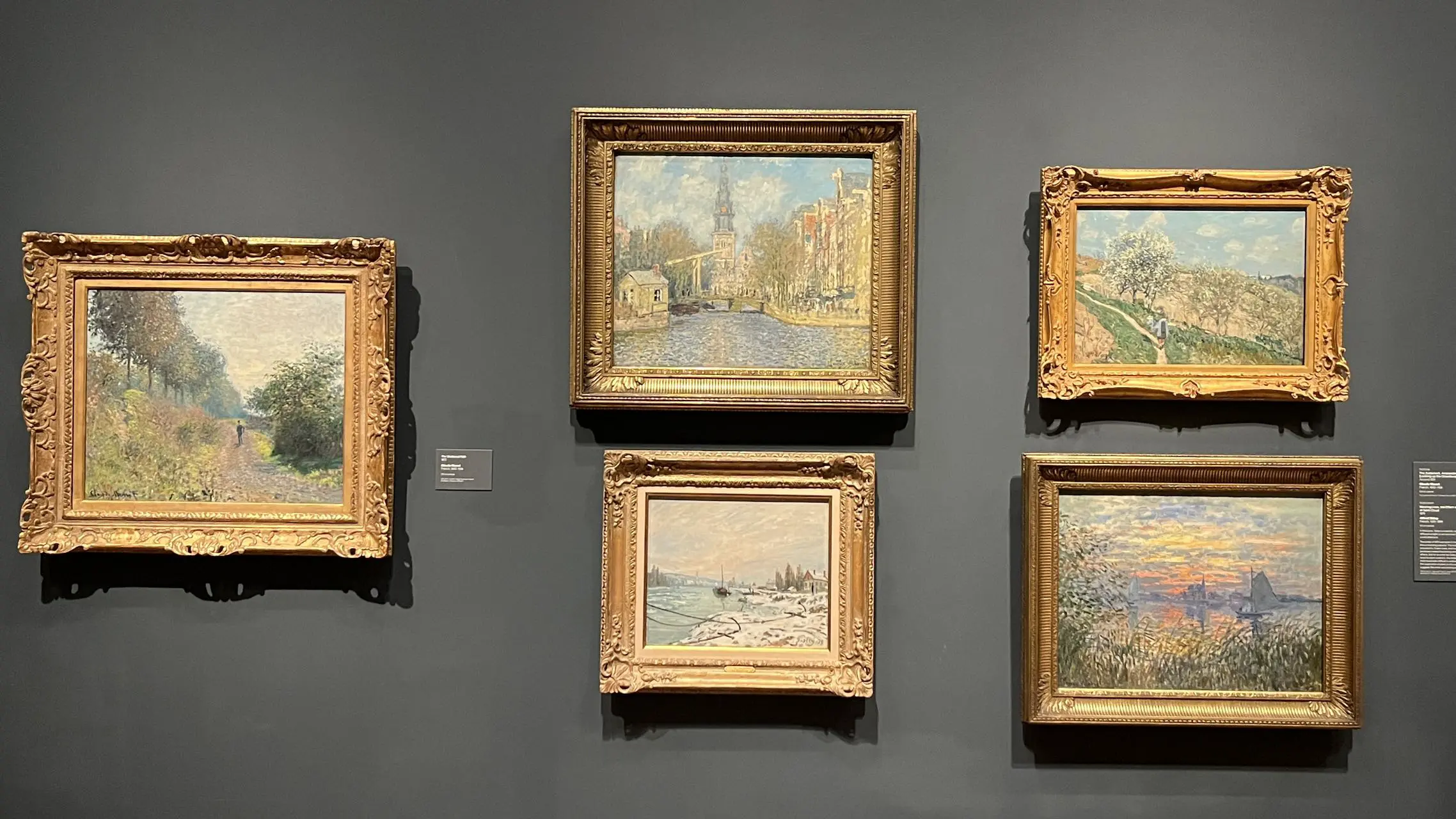 An image to describe post