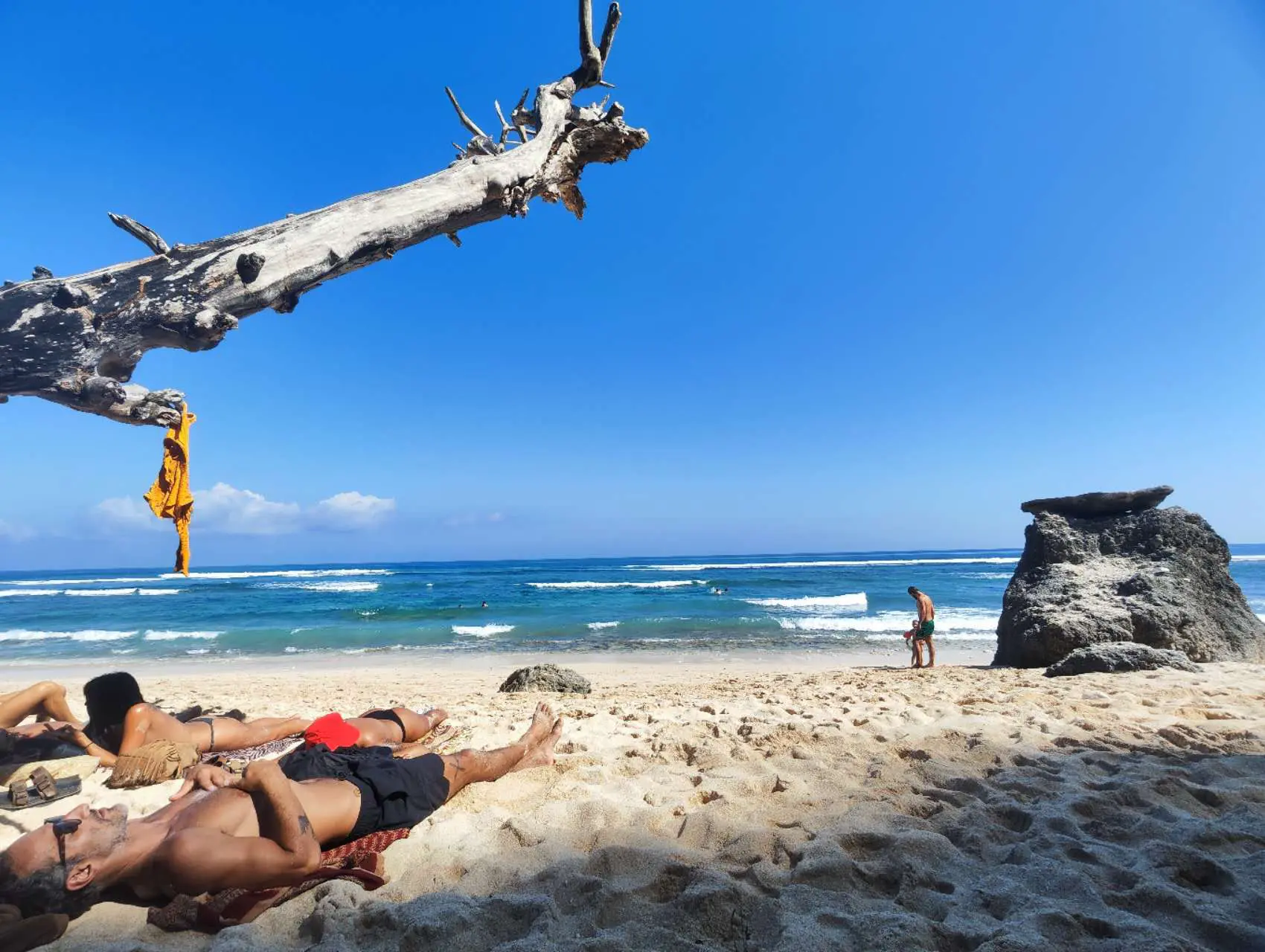 An image to describe post