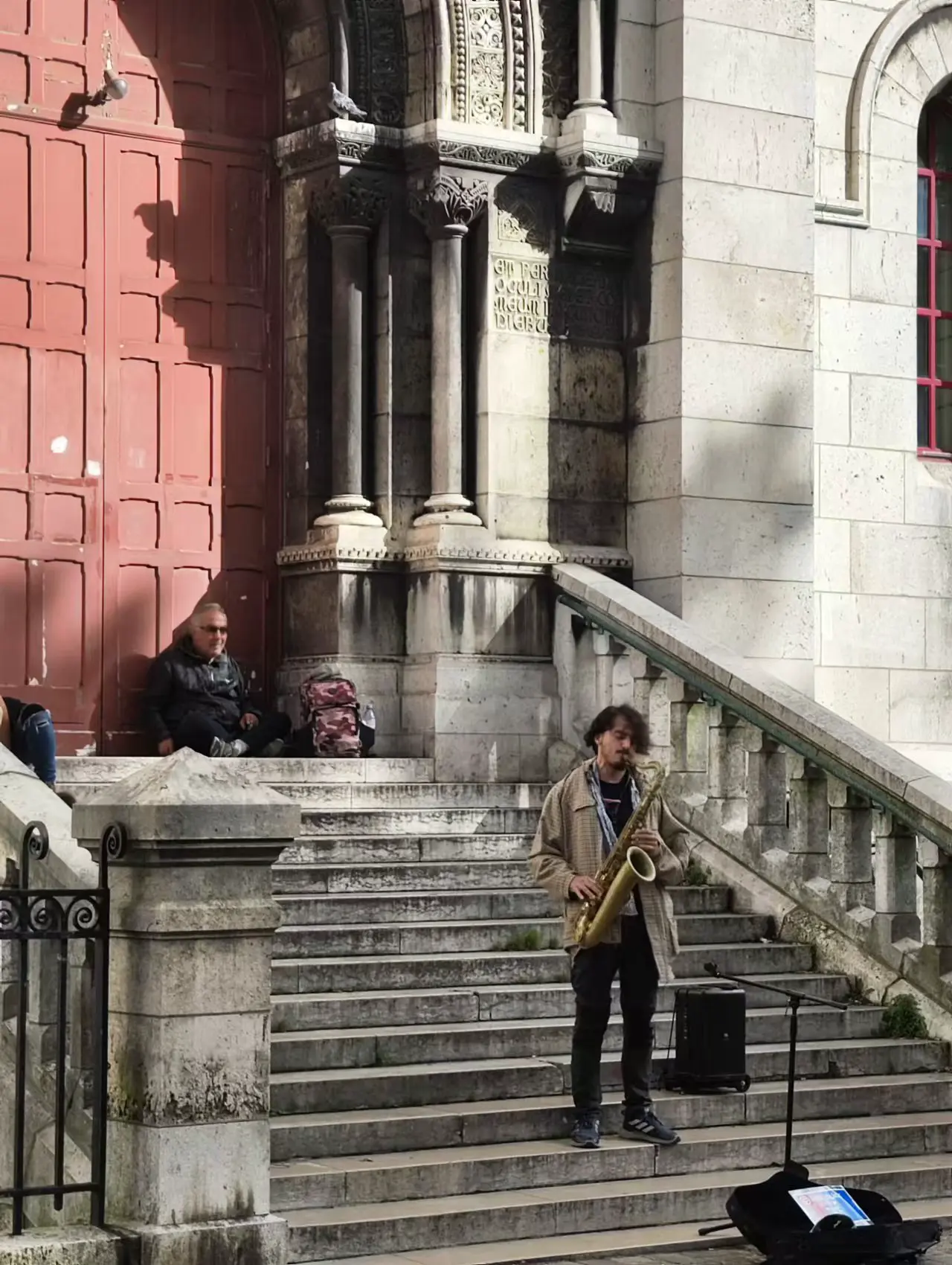 An image to describe post