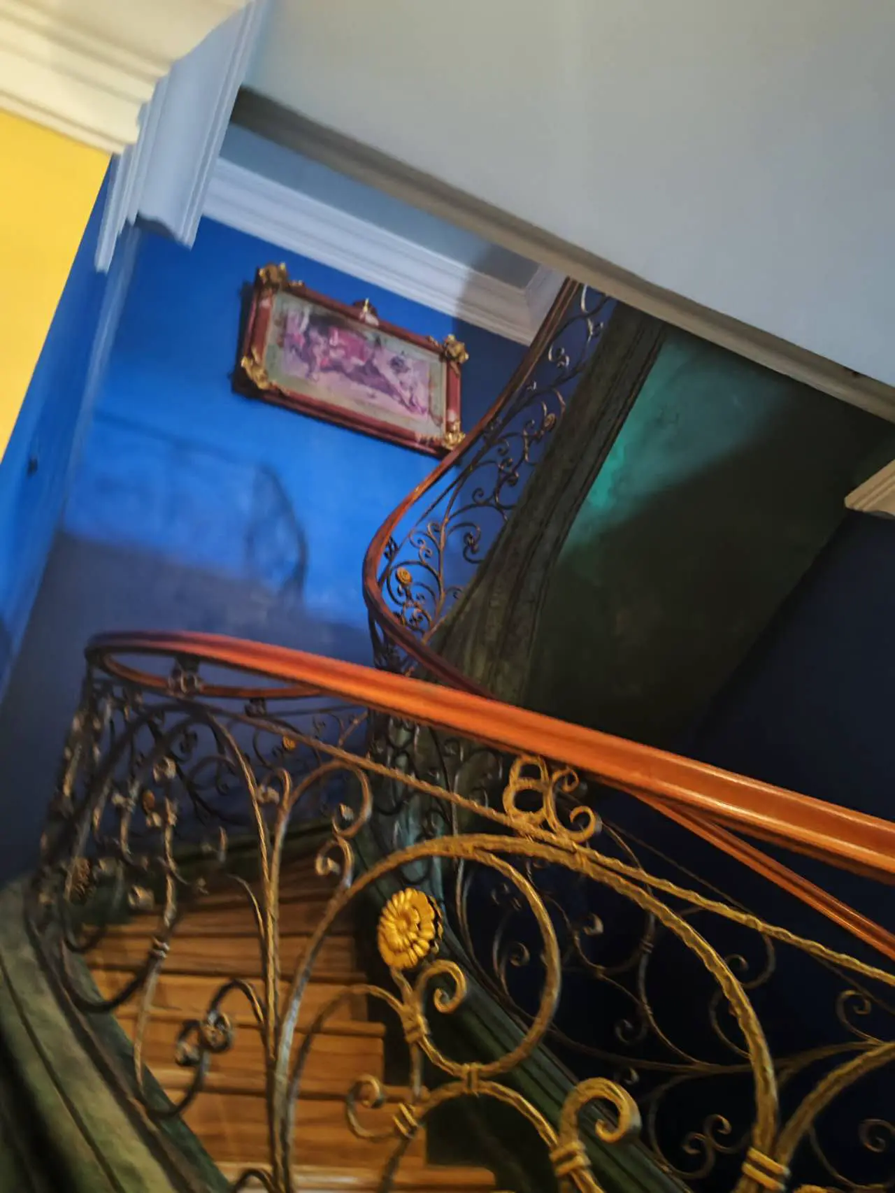 An image to describe post