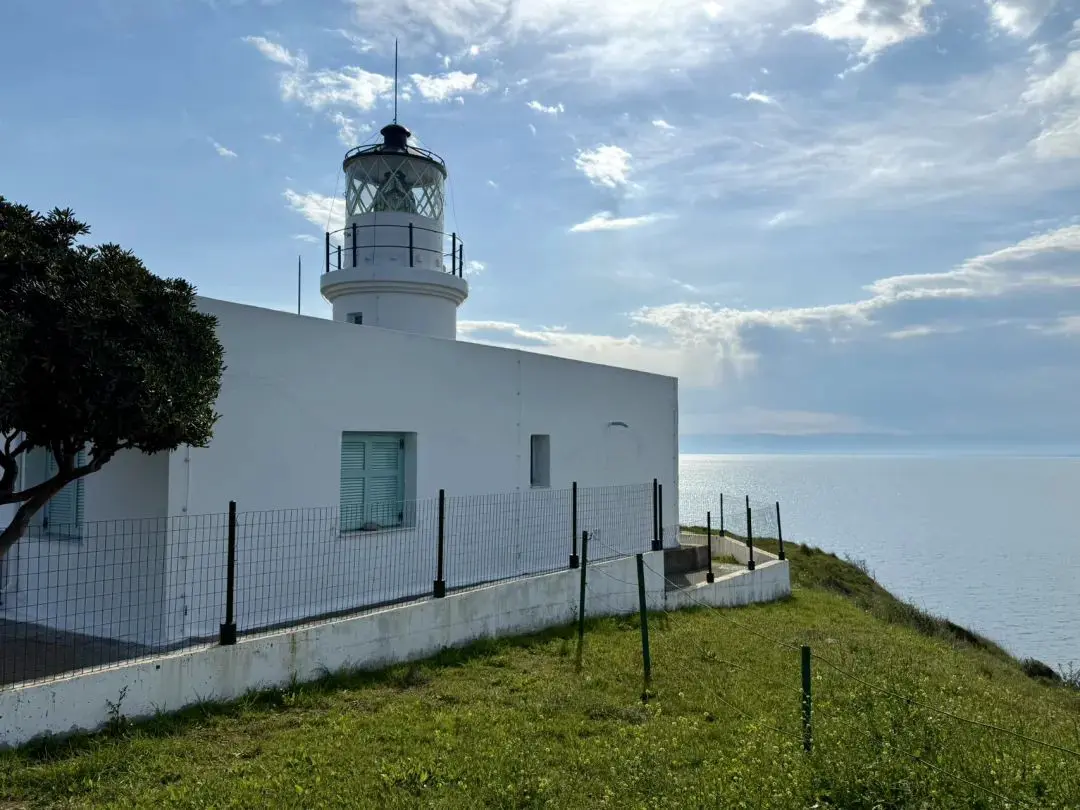 An image to describe post