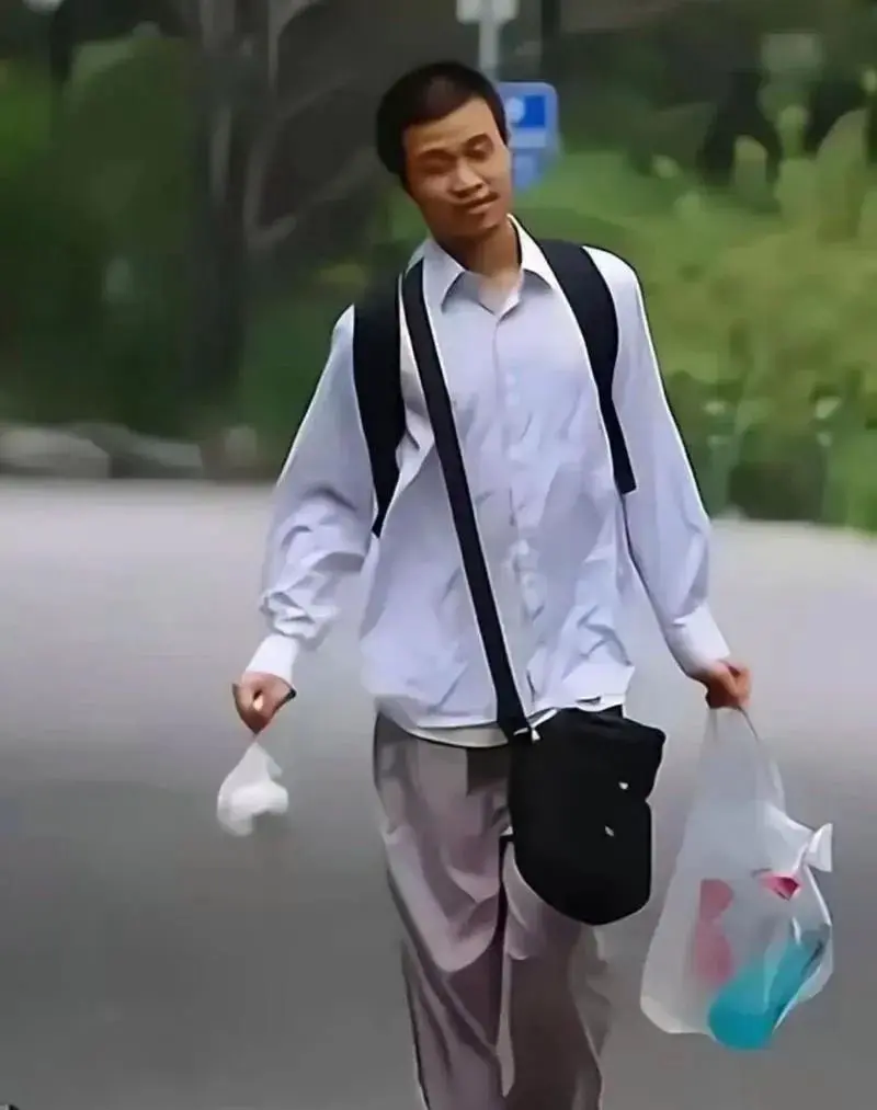 An image to describe post