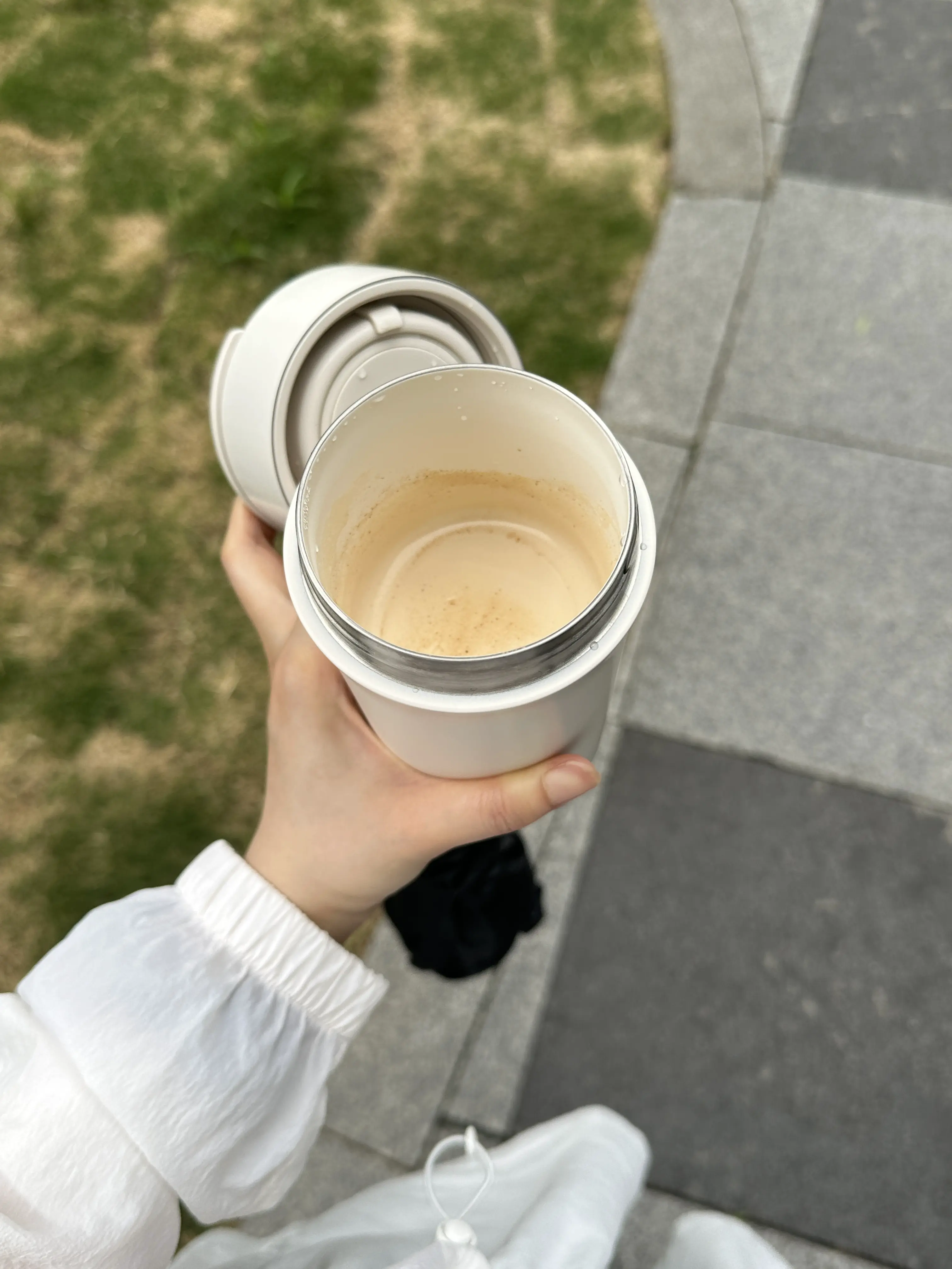 An image to describe post