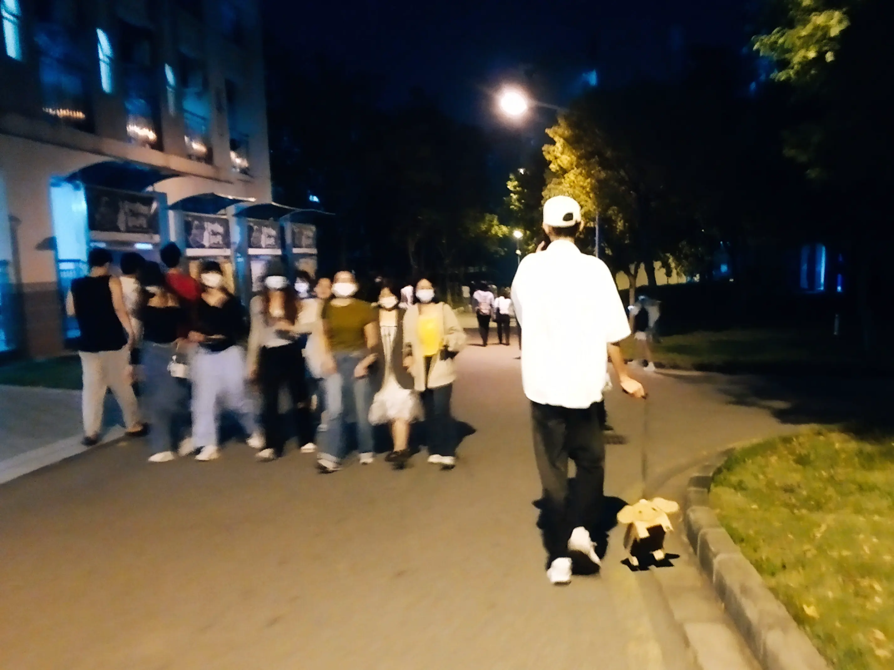 An image to describe post