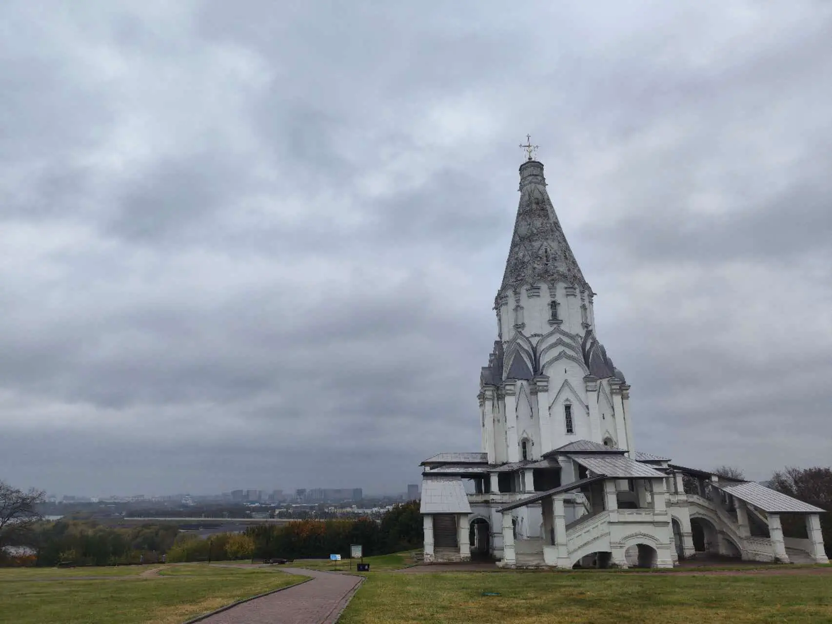 An image to describe post